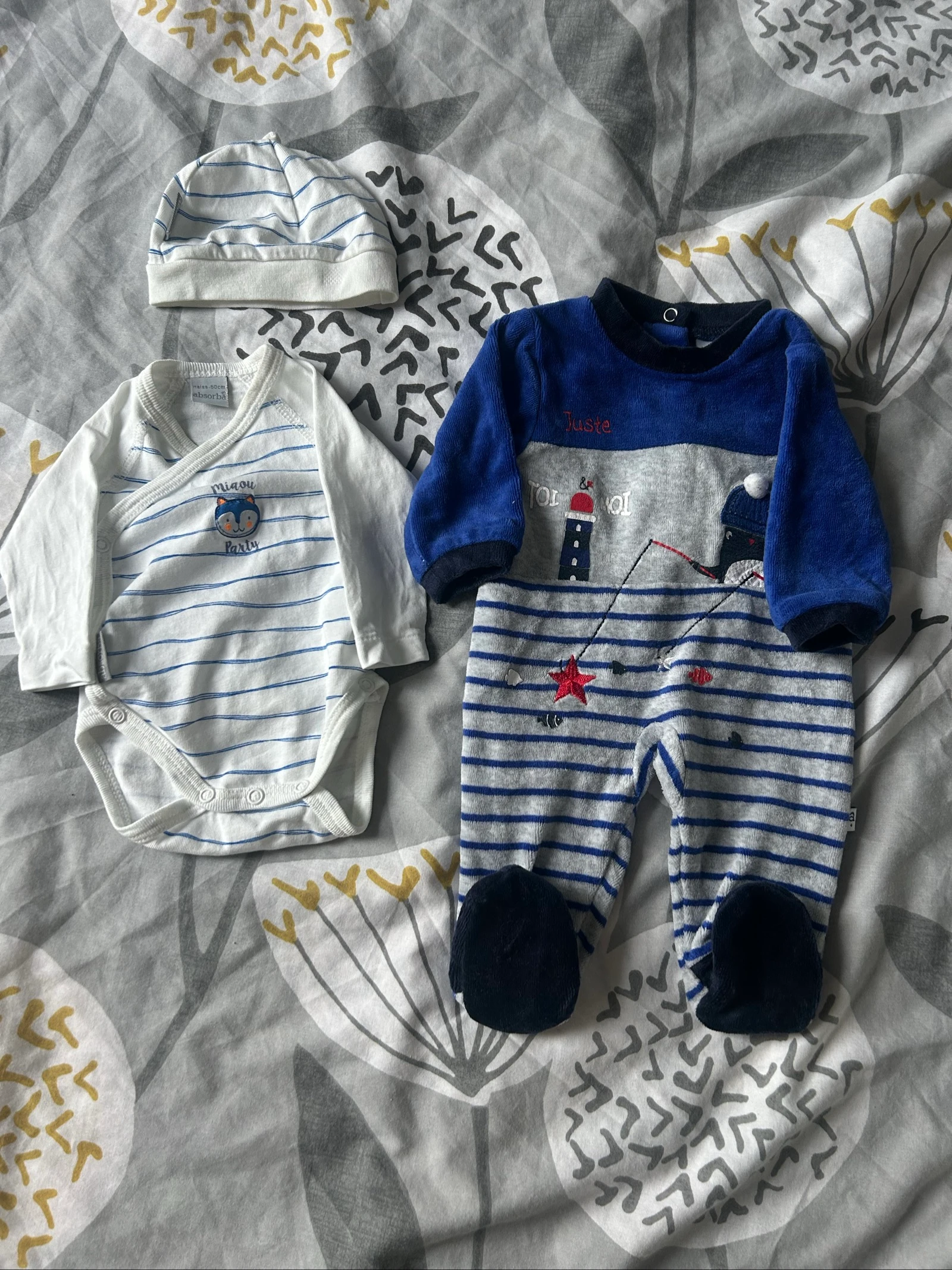 Ensemble pyjama body et bonnet naissance absorba 